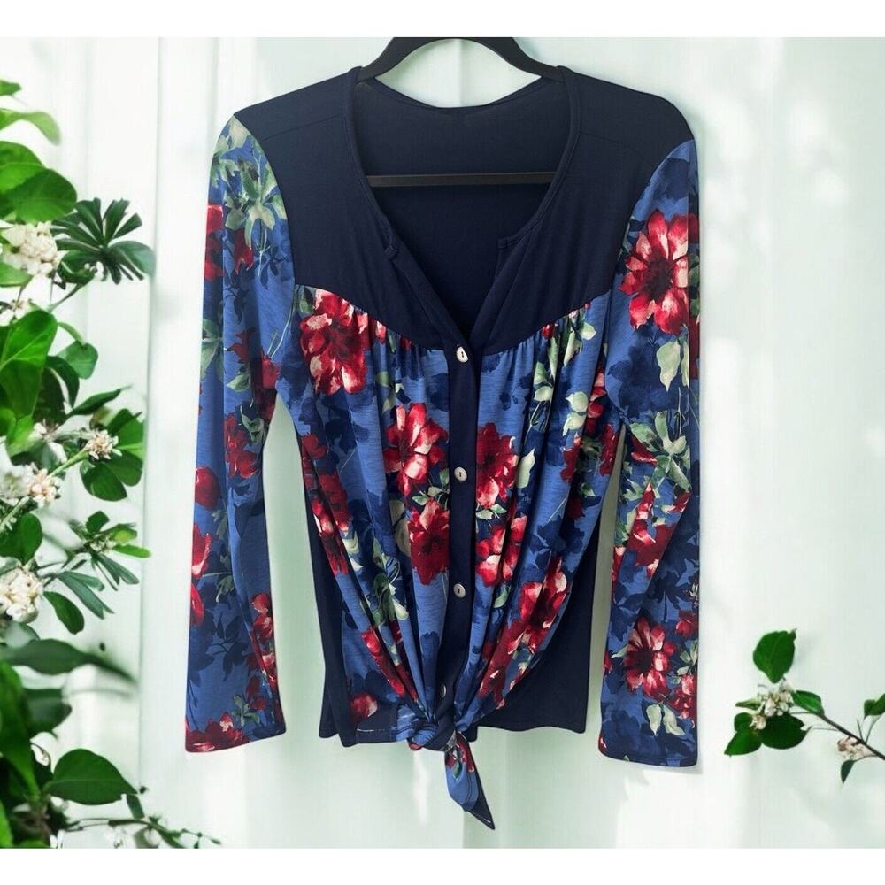 NWT Young Contemporary Mai Soli Womens button Top Multicolor Floral Size‎ 1XL